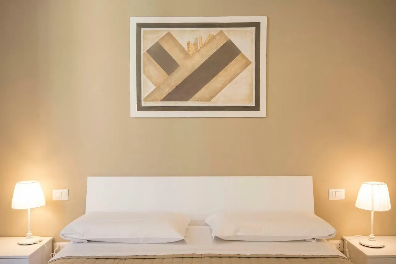 Regis Condo Siena Aparthotel