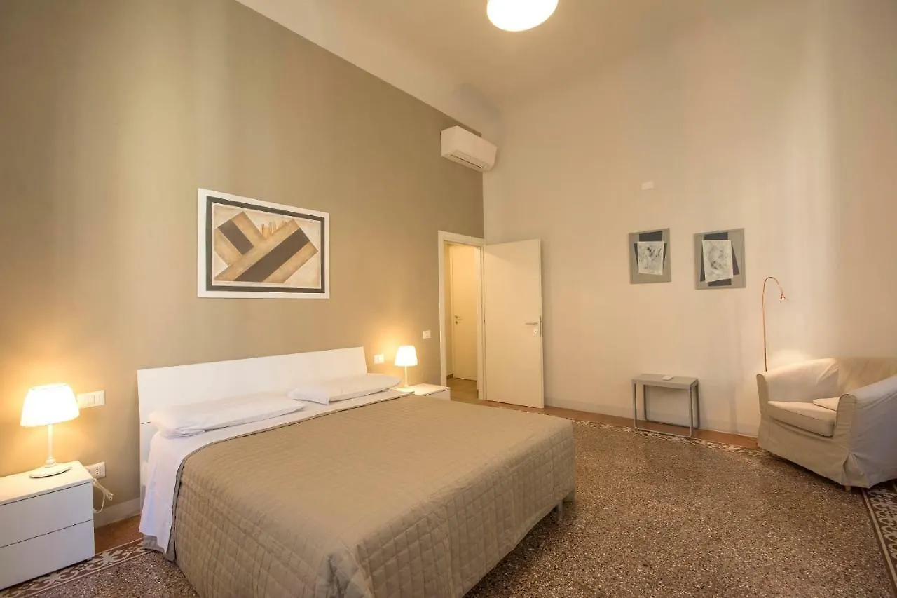 Aparthotel Regis Condo Siena