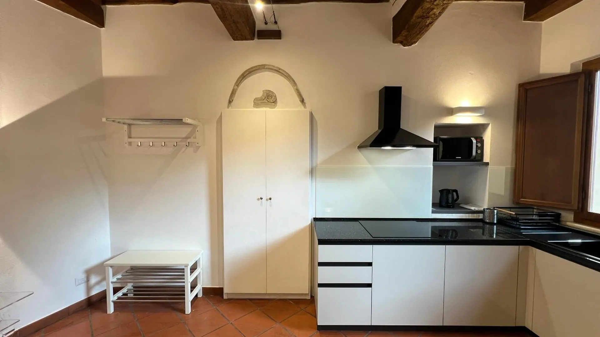 Regis Condo Siena 2*,