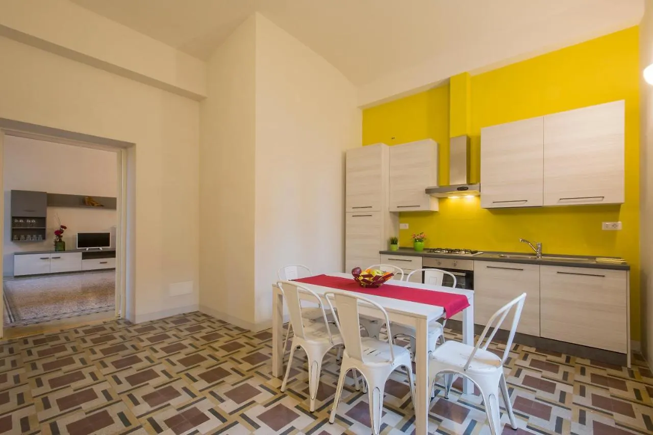 ** Aparthotel Regis Condo Siena Italien