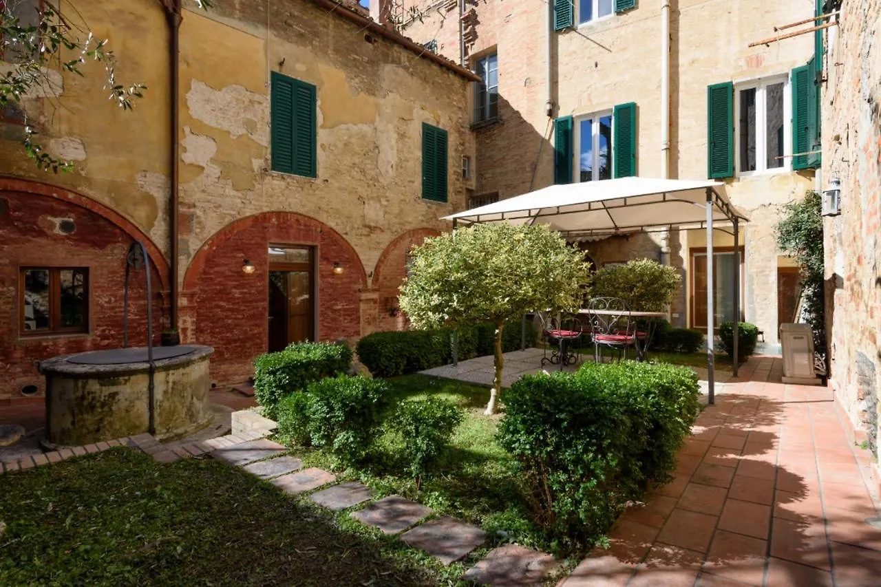 Aparthotel Regis Condo Siena